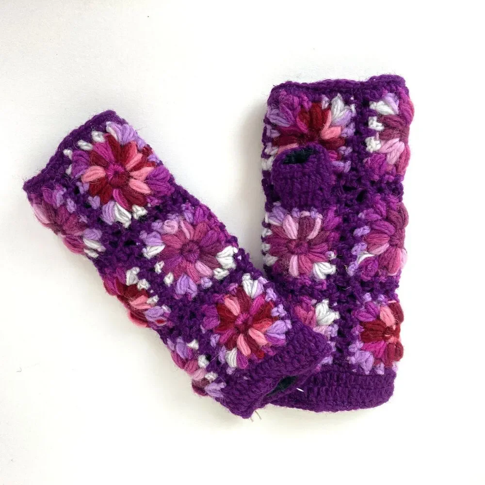 Woolkan Hand Knitted Open Finger Gloves Size S-M Purple Soft Lining